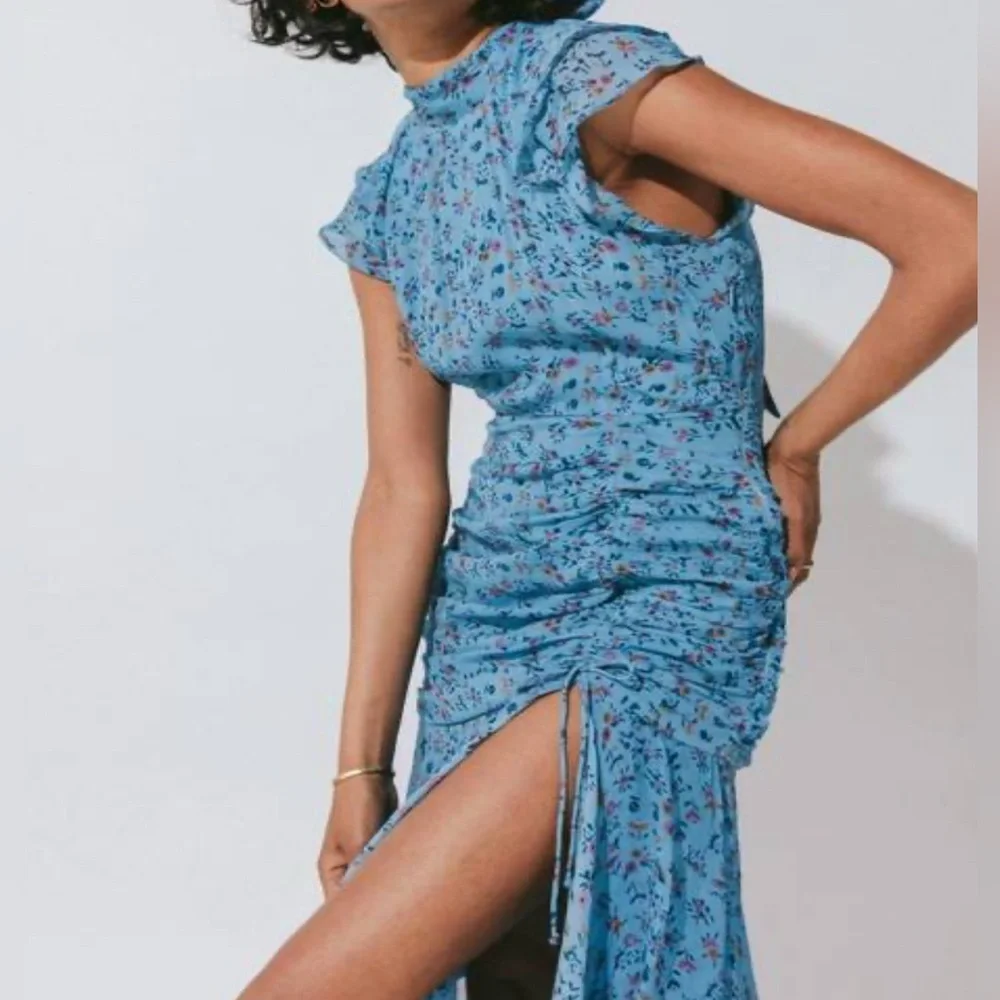 Cleobella Cecilia Blue Floral Chiffon Tiered Slit Midi Dress Lapis Block‎ Print - Picture 4 of 16